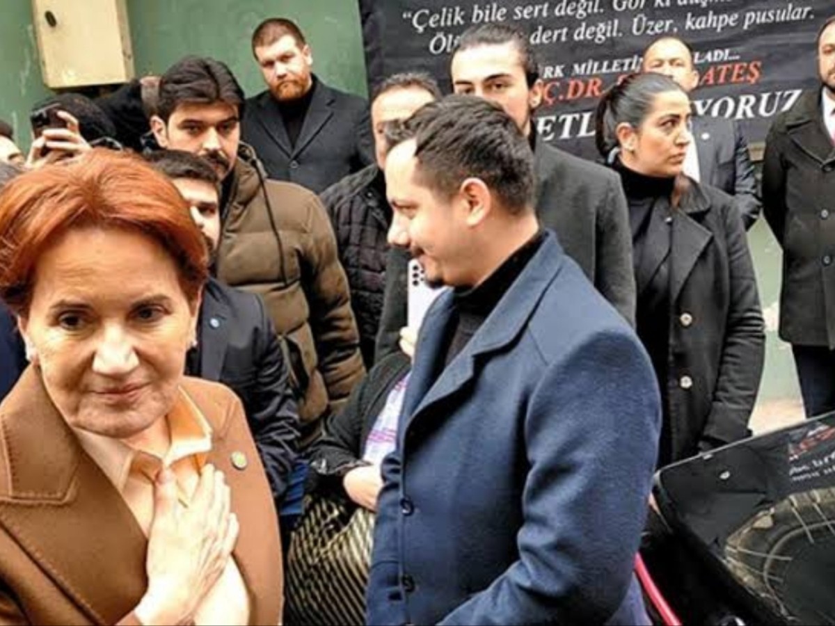 Akşener Bursa’da Sinan Ateş’in ailesini ziyaret etti