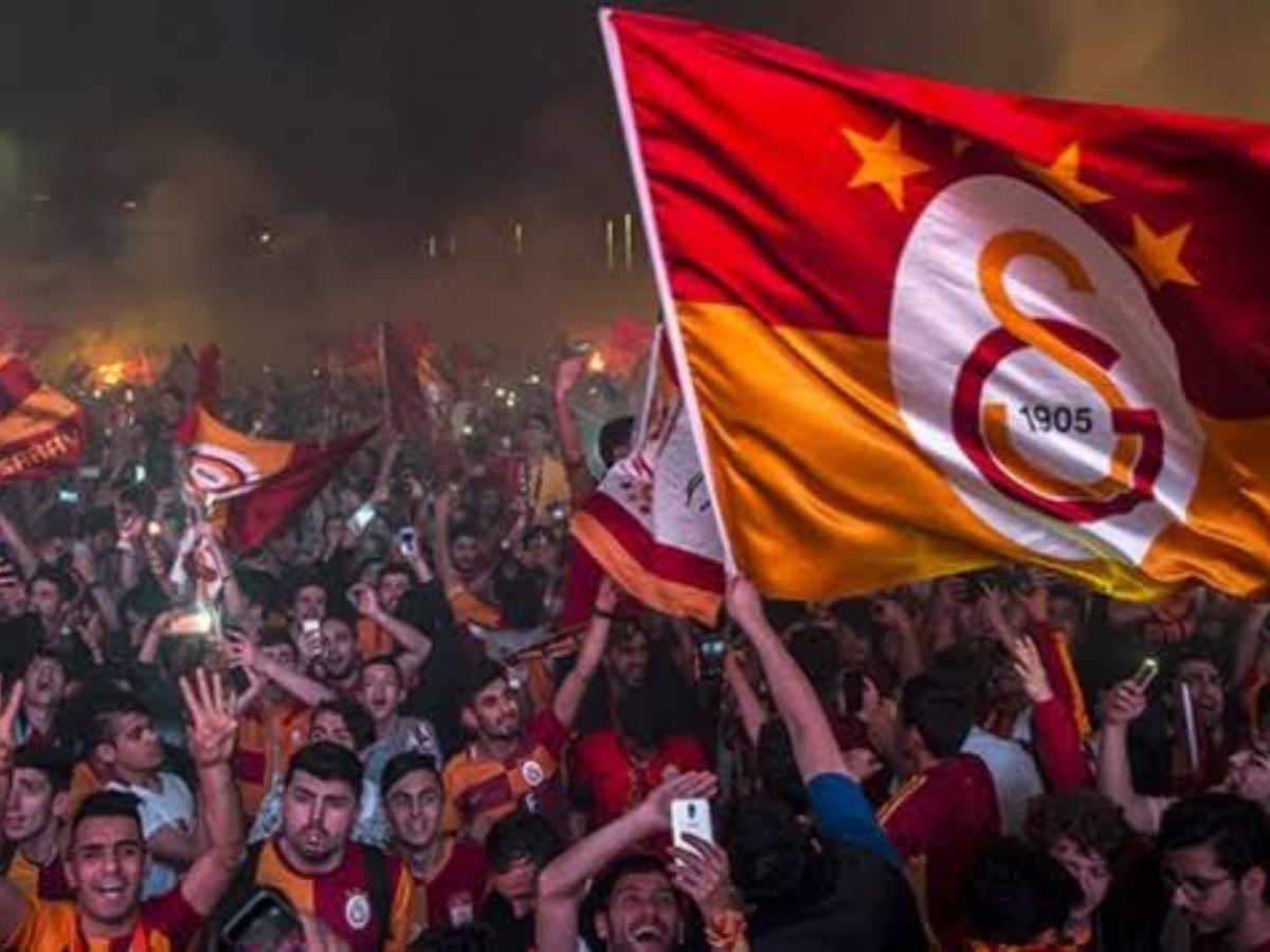 YÜZYILIN ŞAMPİYONU... Galatasaray Cumhuriyet'in 100. Yılında 23. Şampiyonluğunu kazandı!