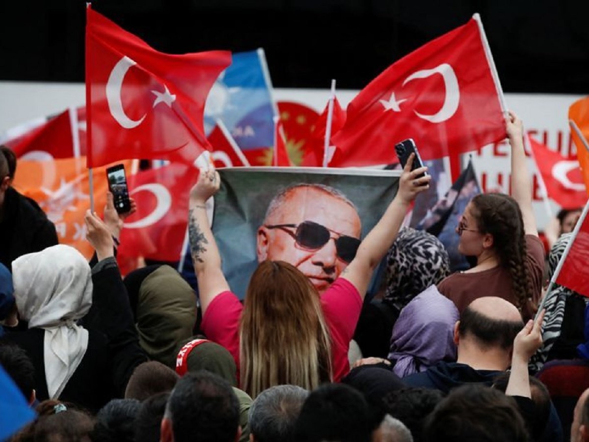 Türkiye'de seçmenler neden Erdoğan'dan vazgeçmiyor?
