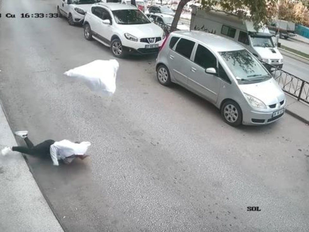 18 yaşındaki Funda 3. Kattan düşüp öldü: İntihar mı cinayet mi?
