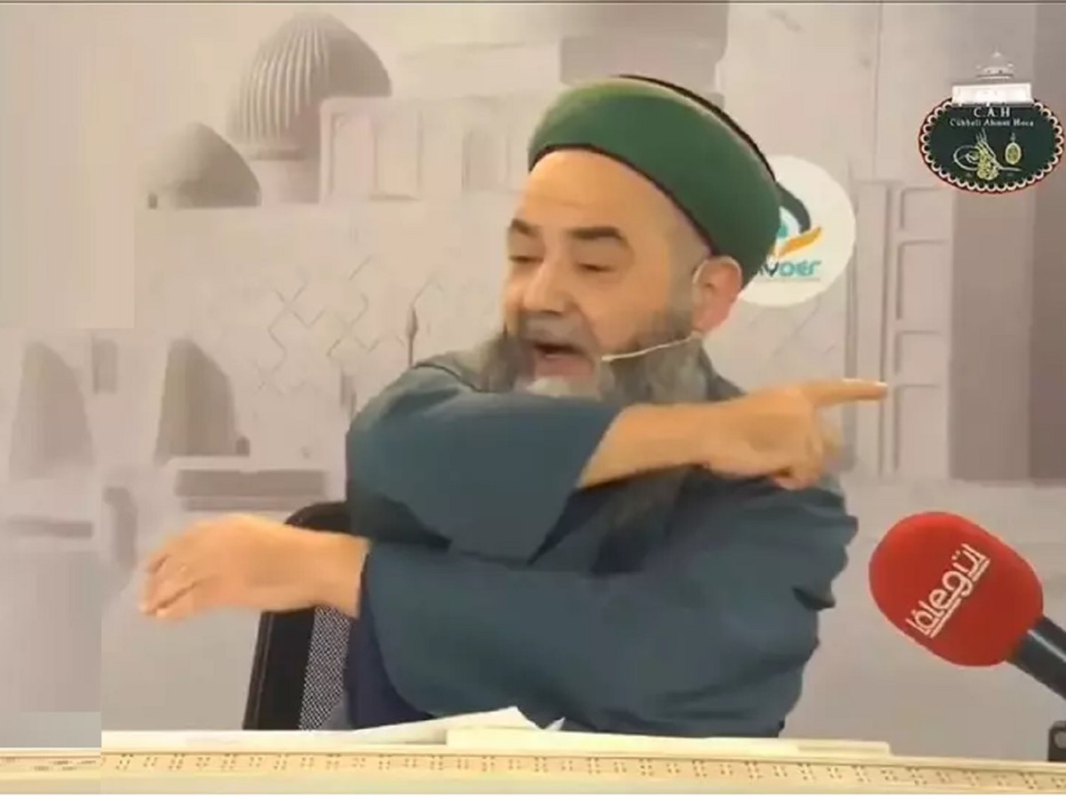 Cübbeli'nin evine üç harfliler mi dadandı? Eşyalar kendiliğinden hareket ediyormuş