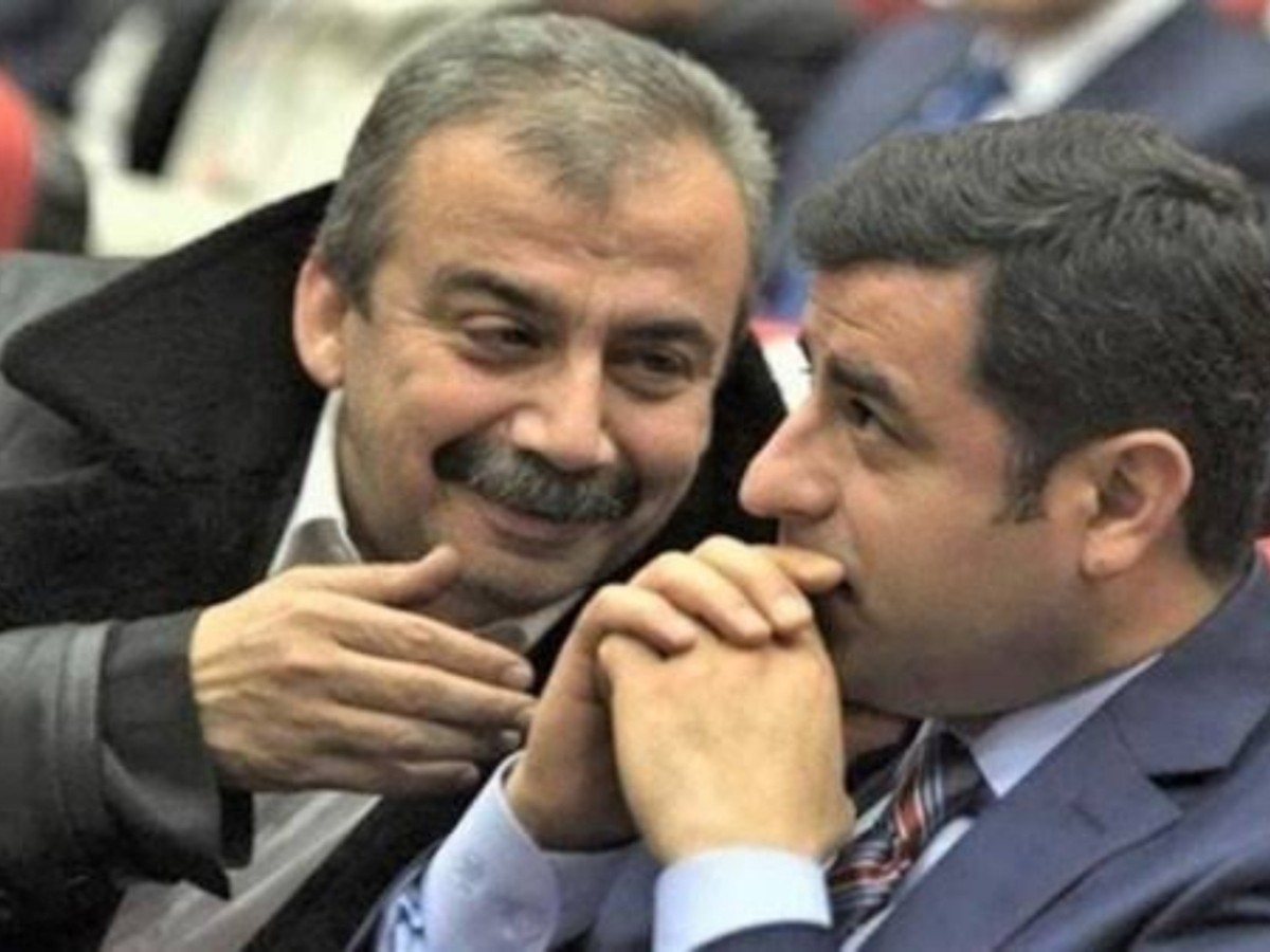 Demirtaş’tan Sırrı Süreyya Önder'e veda: Bir tane mezarın yok ki, on milyonların kalbindesin