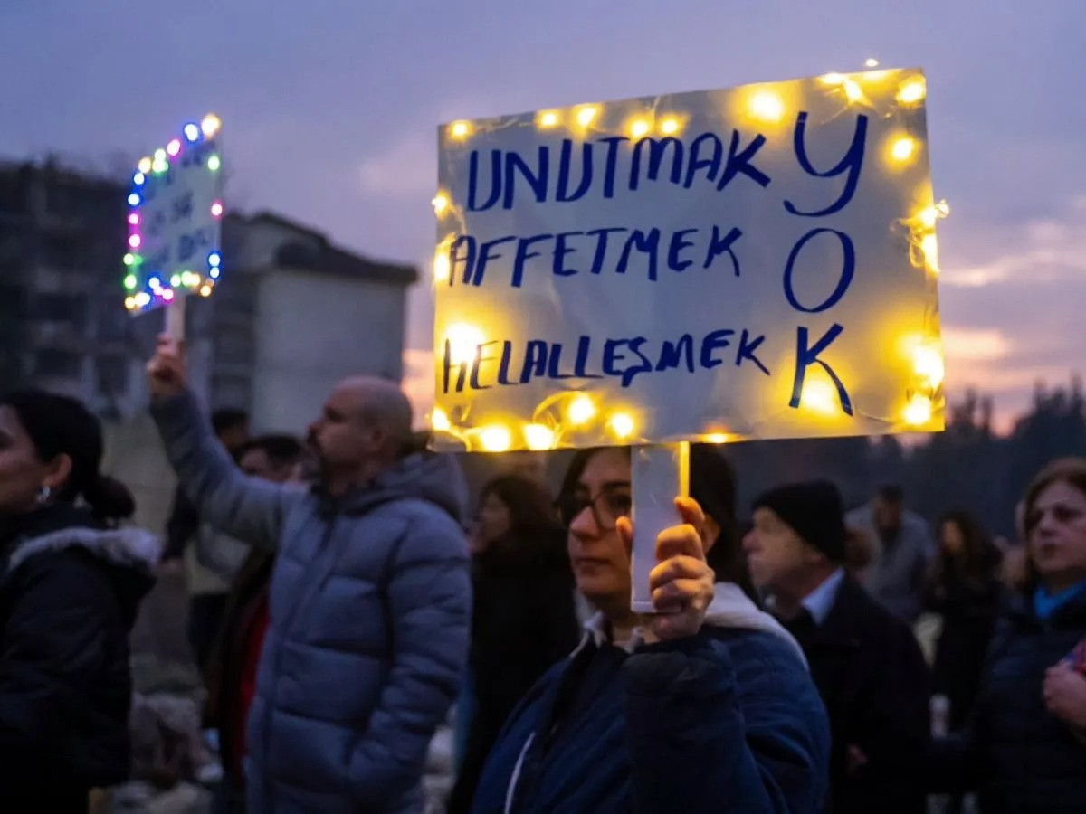 Yıkımın üzerinden 3 yıl geçti: Deprem bölgesinde hayat hâlâ konteynerlerde