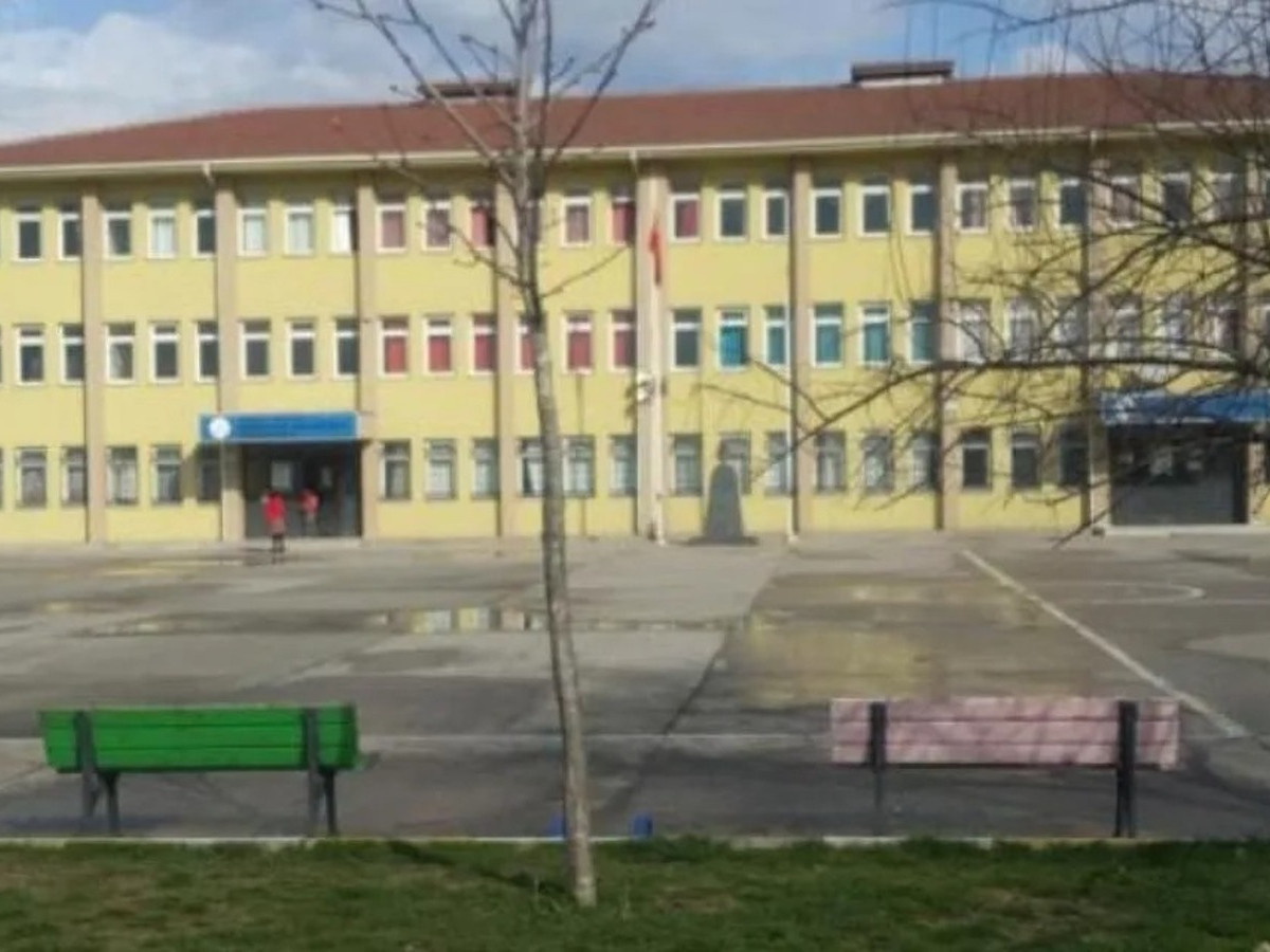 Kocaeli'deki ortaokulda istismar skandalı: 24 kız öğrenciyi taciz eden öğretmen tutuklandı