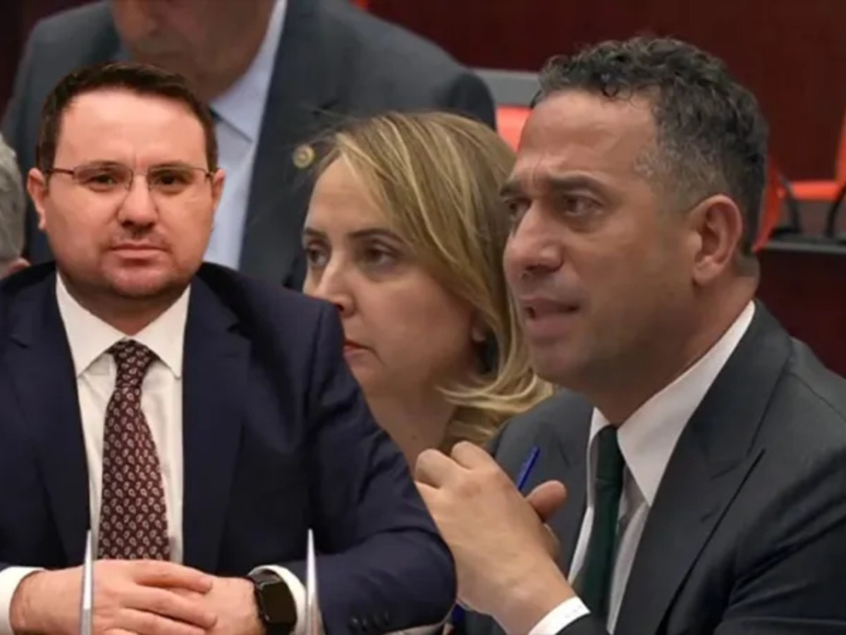 CHP'li Ali Mahir Başarır Meclis'teki kavgadan önce Akın Gürlek'i tebrik etmiş