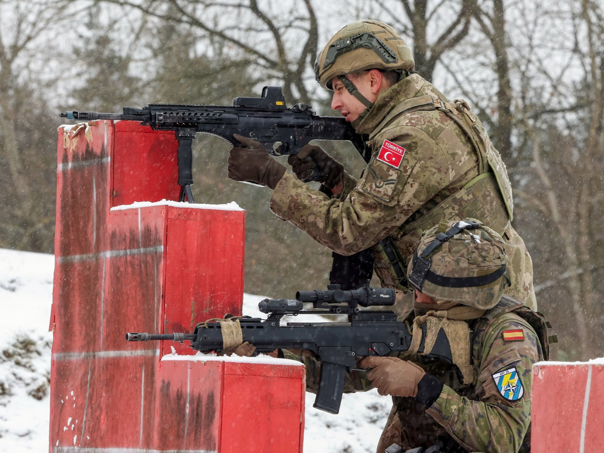 MSB'den İspanya paylaşımı: Dostluk kazanır çünkü...
