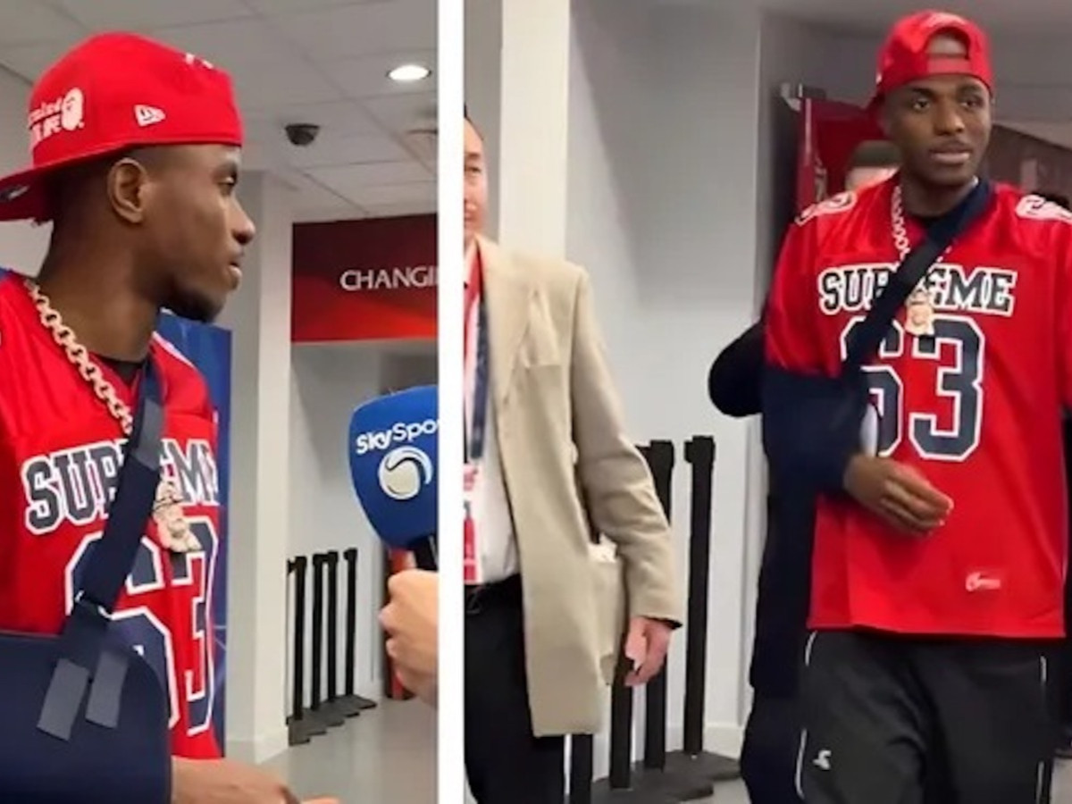 Osimhen sakatlandı! Liverpool maçı sonrası eli alçılı stadyumdan ayrıldı