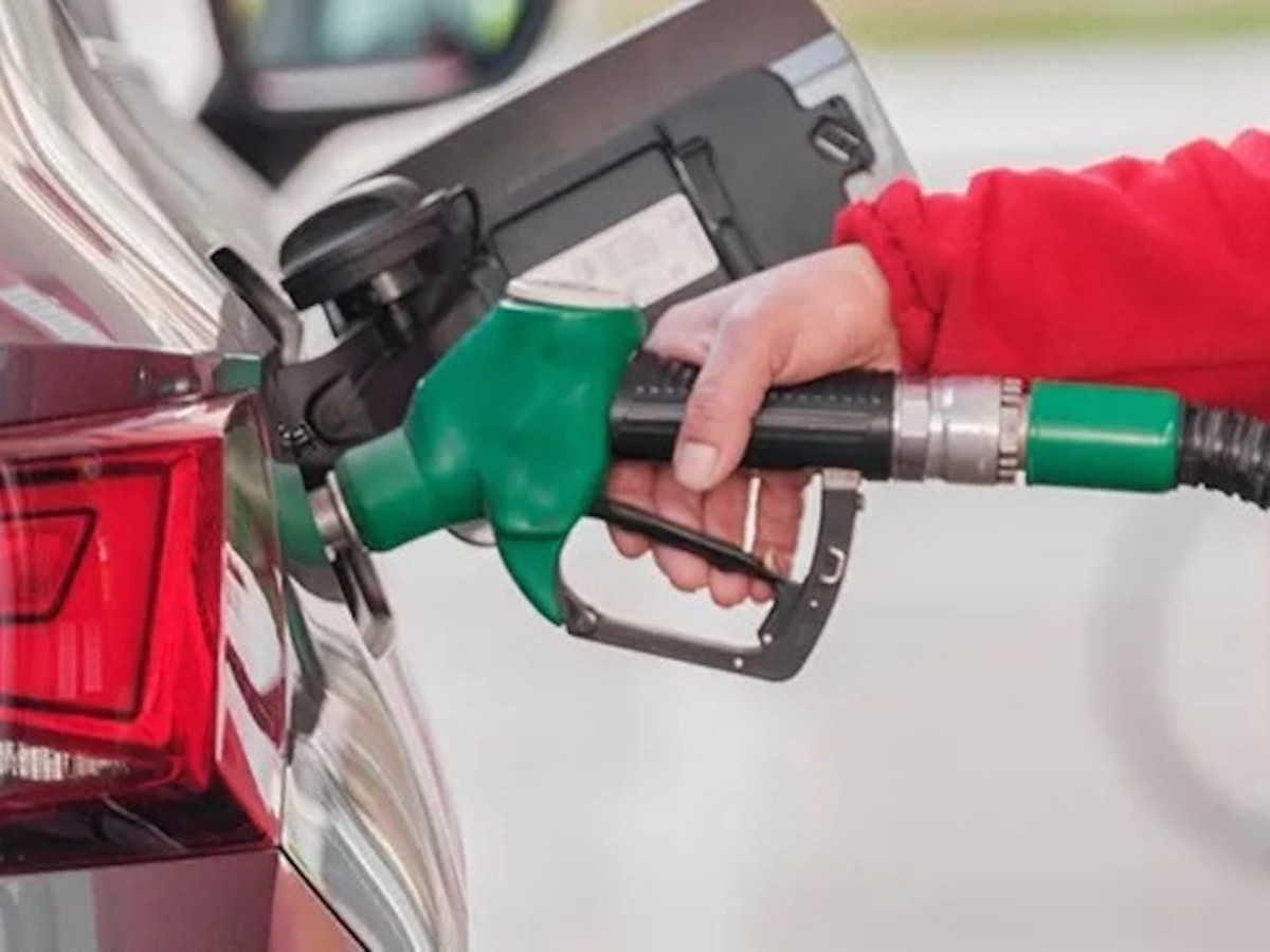 Petrol krizi pompaya yansıdı: Motorin litre fiyatı rekor kırdı