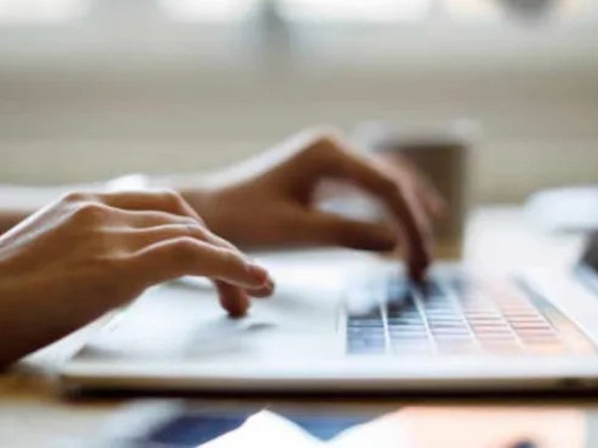 Yapay zekaya tez yazdıranlara ağır cezalar geliyor: Akademik unvanlar geri alınacak