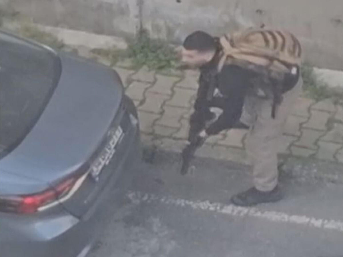 İsrail Konsolosluğu önündeki polislere terör saldırısı: İşte Saldırganın en net görüntüsü