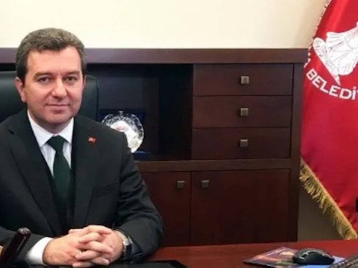 Eski AK Partili başkanı müdürüne silah doğrulttu: Seni vuracağım!