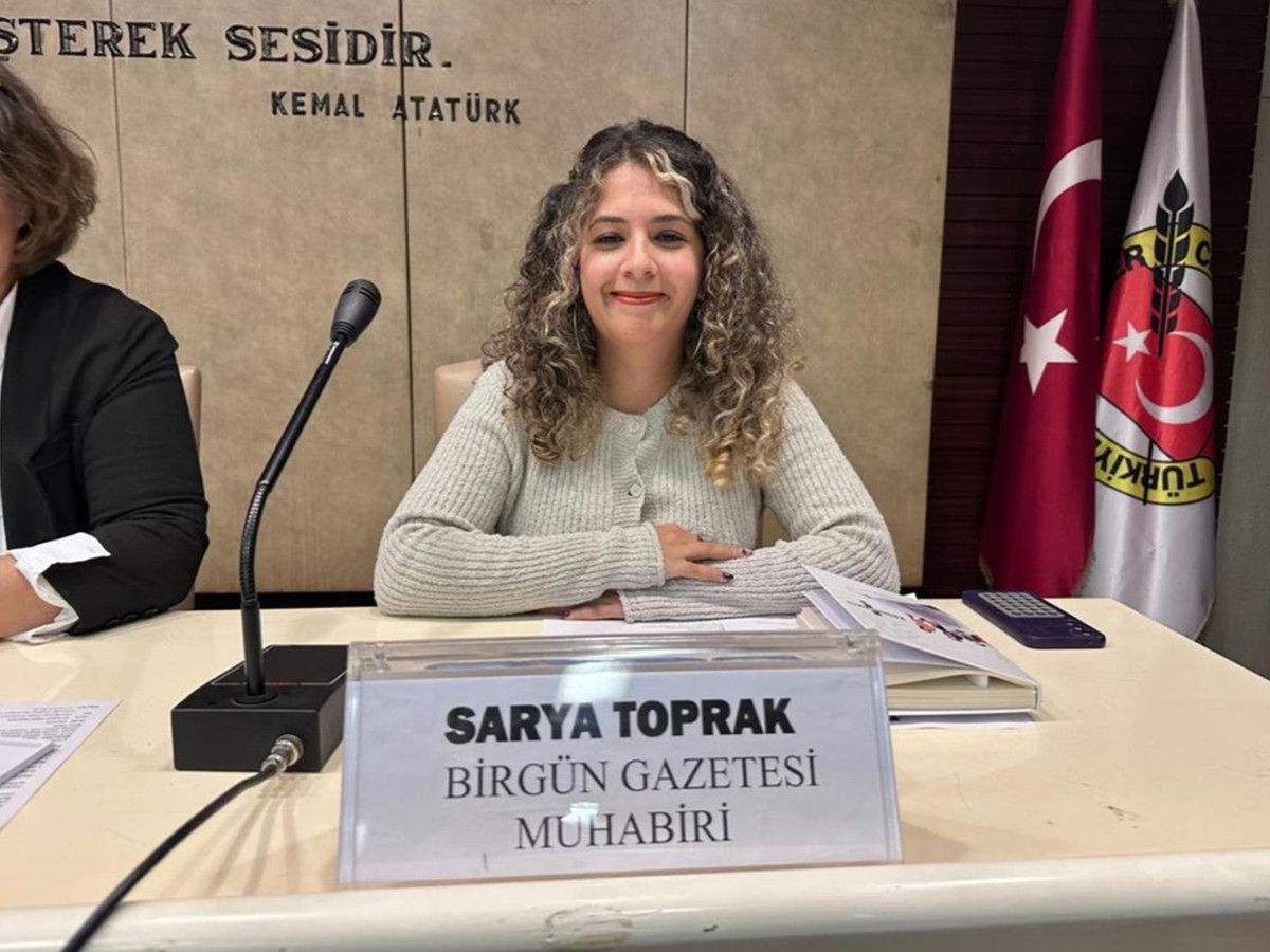 Gazeteci Sarya Toprak Yeni Akit tarafından hedef gösterildi: Memur babası açığa alındı