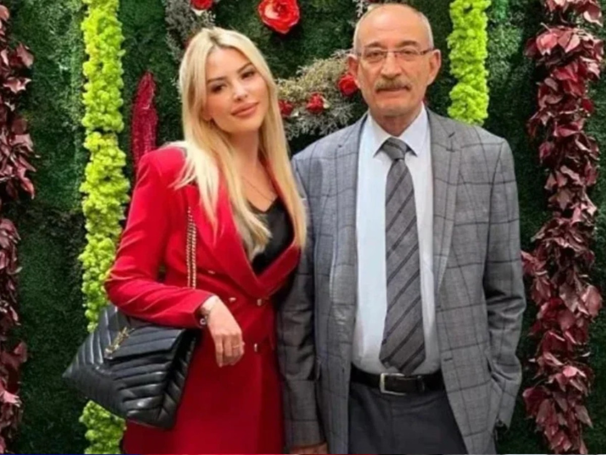 Çakarlı araçla video paylaşan Begüm Ece Pazarcı, babasının başını yaktı