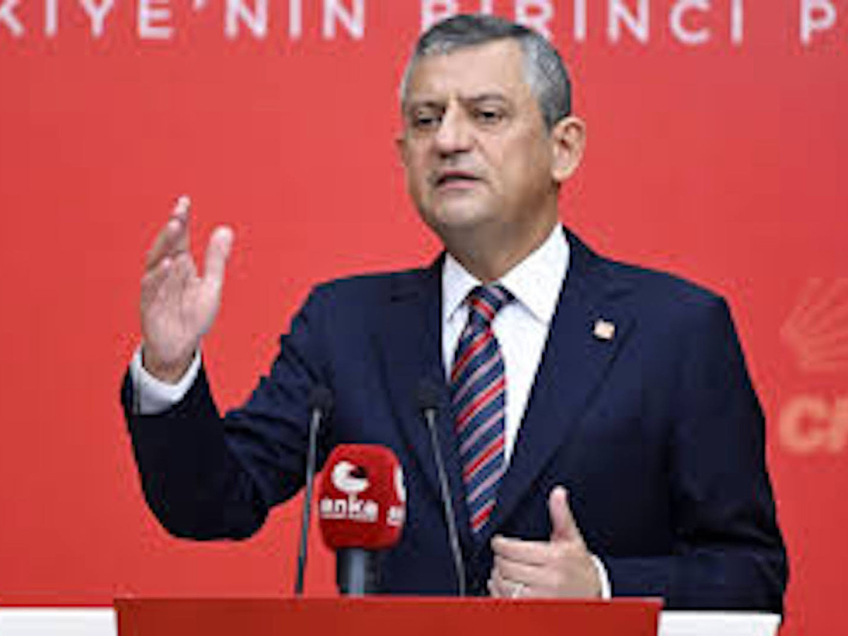 Sinan Burhan'dan çarpıcı kulis bilgisi: Özgür Özel 1 hafta içinde ihraç edilecek
