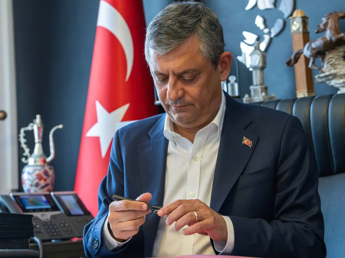 Özgür Özel'den Yeni Parti'ye ilişkin ilk açıklamalar