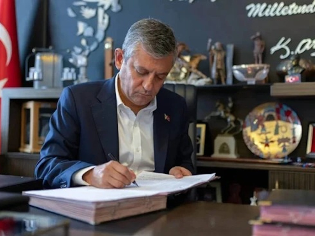Yeni Parti lideri Özgür Özel'den CHP mesajı: Siyasi muhatap almamız mümkün değil