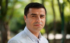 Demirtaş Taliban ittifakı’na Karşı Uyardı: Kadınların Son Seçimi Olabilir