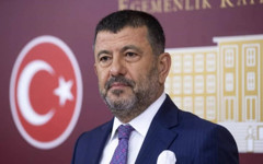 Veli Ağbaba'dan Özkan Yalım'ın VIP araç iddiasına : Faturasını Genel Merkez ödedi