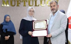 Diyanet hafızlık diploması alan kadınların yüzlerini sansürledi