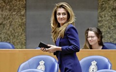 Hollanda Başbakan adayı Yeşilgöz'den daha az sığınmacı sözü