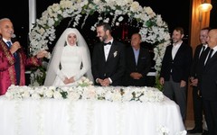 Berat Albayrak aylar sonra kimin nikah töreninde görüntülendi?