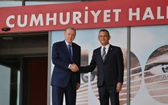 Erdoğan CHP Genel Merkezinde: Erdoğan Özel görüşmesinde neler konuşuldu?