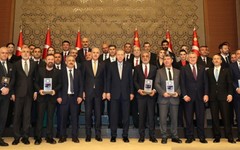 Erdoğan'dan tetikçi yandaş Akit'e en iyi haber sitesi ödülü