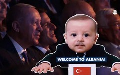 Liderler zirvesinde renkli anlar: Erdoğan kendi görüntüsüne böyle tepki verdi