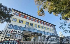 Konya'da 10 yaşındaki çocuğu başı açık diye okula kaydetmediler