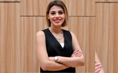 İBB soruşturmasında gözaltına alınan Ayşegül Karslı hakkında başı açık-kapalı algı operasyonu