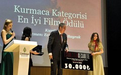 TRT spikeri, ödül gecesinde yönetmene hakaret etti