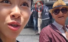 Güney Koreli fenomeni taciz eden 71'lik sapıktan pişkin savunma: Elim poposuna çarpmış olabilir...