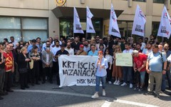 Aylardır maaş almayan KRT TV çalışanları bayramda alın teri nöbetinde