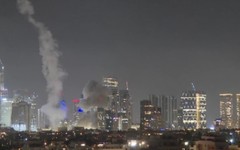 İran İsrail’e füze yağdırıyor: Tel Aviv vuruldu, dumanlar yükseliyor