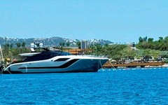 Bakan Ersoy'un Yunanistan gezisinden dönen lüks yatı Bodrum’a demirlendi