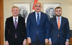 Saray'ın küfürbaz danışmanı Saral Kültür Bakanı Ersoy'a çaktı, yanıt AKP'den geldi