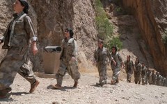 Cem Küçük: PKK silah bırakıyorsa genel af çıkarmak lazım