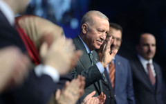 AKP'de Erdoğan’ın yeniden adaylığı için hangi hesaplar yapılıyor?