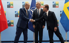 İsveçli diplomat NATO görüşmesinden sonra Türkiye dosyalarını tuvalette unuttu