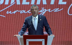 Özgür Özel gün boyu CHP İstanbul il binasında yaşanan arbedenin ardından ilk kez konuştu