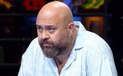 Somer Sivrioğlu genç sevgilisiyle el ele!