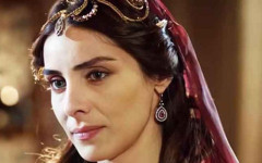 Nur Fettahoğlu açıkladı: Muhteşem Yüzyıl’da roller aslında baştan farklıydı