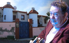 Kayahan’ın Gömeç’teki efsanevi köşkü rekor fiyatla satışa çıktı