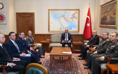 CHP'den Tom Barrack ile Bakan Güler'in oturma düzenine tepki