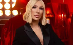 Seda Sayan estetik sonrası paylaşımıyla dikkat çekti