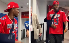 Osimhen sakatlandı! Liverpool maçı sonrası eli alçılı stadyumdan ayrıldı