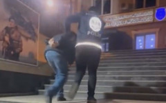 Bir sen eksiktin! Polis yeleğini giyip TikTok'tan canlı yayın yapan sözde fenomen yakalandı