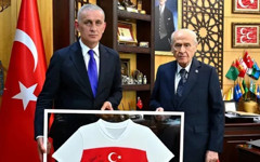Bahçeli’nin TFF mesajı gündem oldu: Ligi tescil etmeyin!