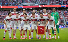AKP kampında futbol zirvesi: TFF Başkanı ile Spor Bakanı için görevden alma iddiası