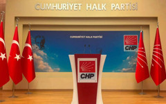 Kılıçdaroğlu'nun konuştuğu salonda ilginç detay: Türkiye'nin birinci partisi yazısı kaldırıldı